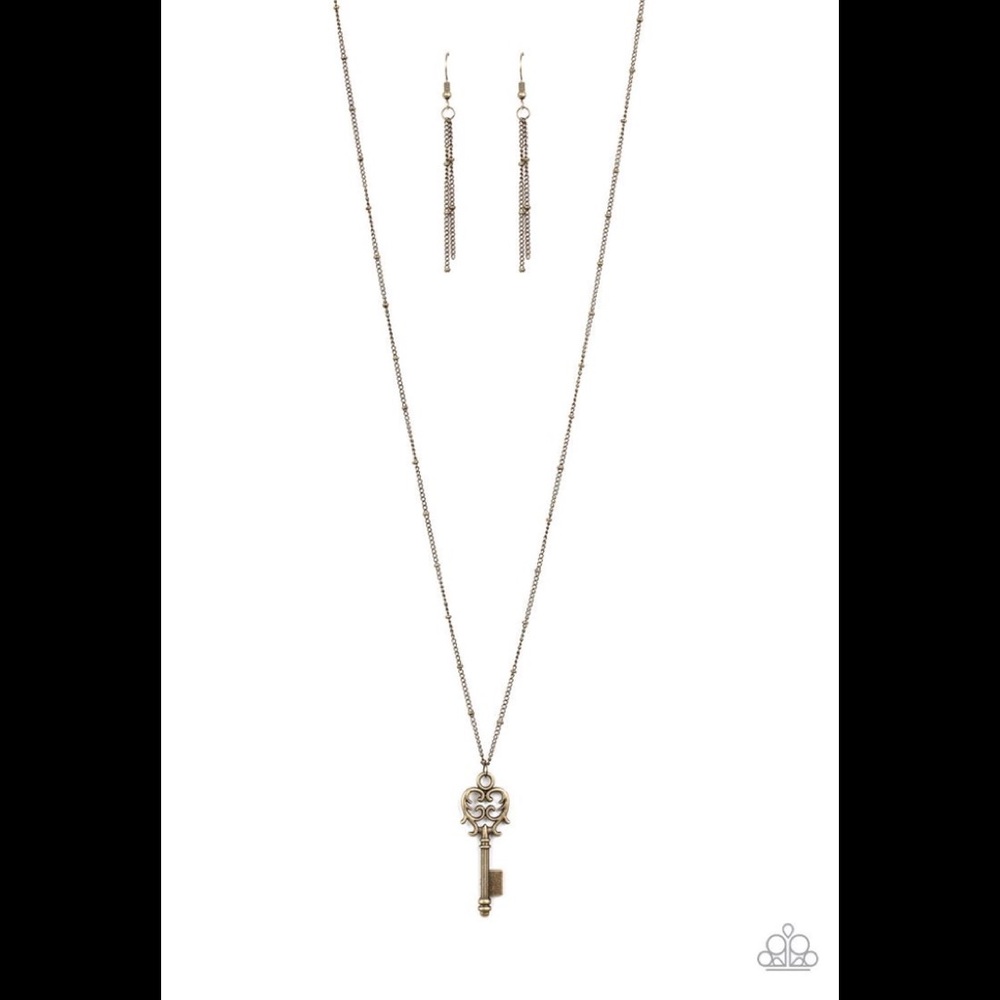 ✨3 for $10✨ Brass key necklace
